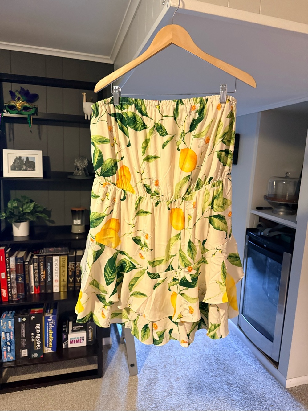 NWT Express Lemon Print Ruffle Romper - Cream Floral